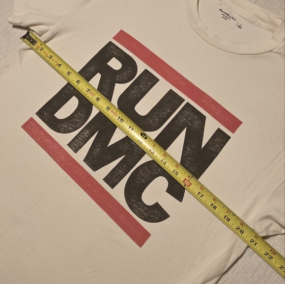 Run-DMC tee, men's size large - Picture 5 of 5